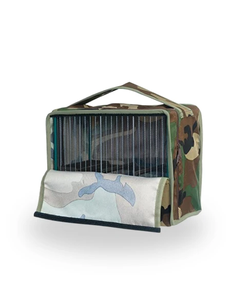 Funda para Jaulas de reclamo de Silvestrismo en tela Camuflaje/Militar, con jilguero bordado
